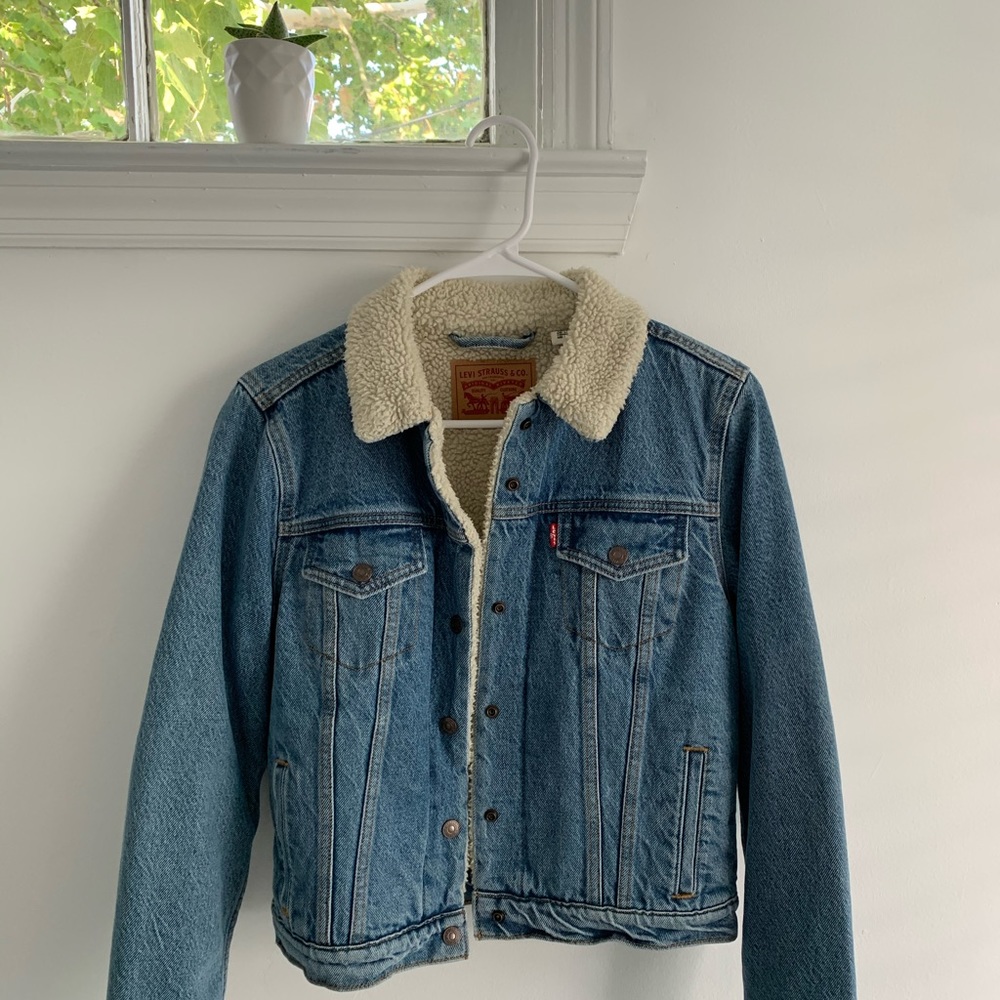 Levi’s fleece lined jean jacket